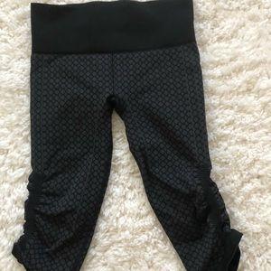 Lululemon cropped workout pant